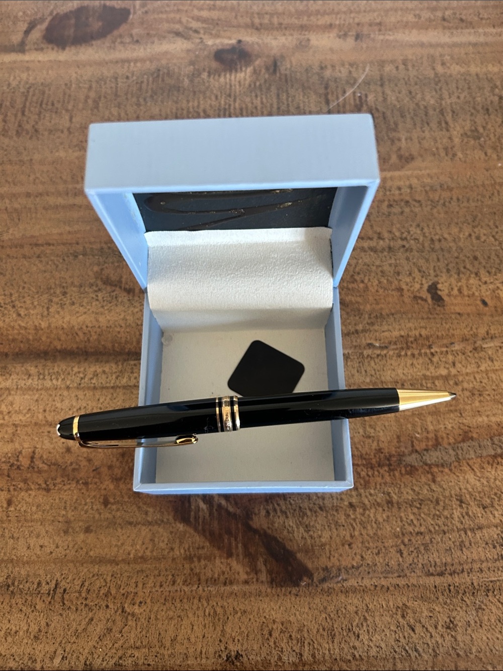 Montblanc Black and Gold Dress Pen - Picture 3 of 3